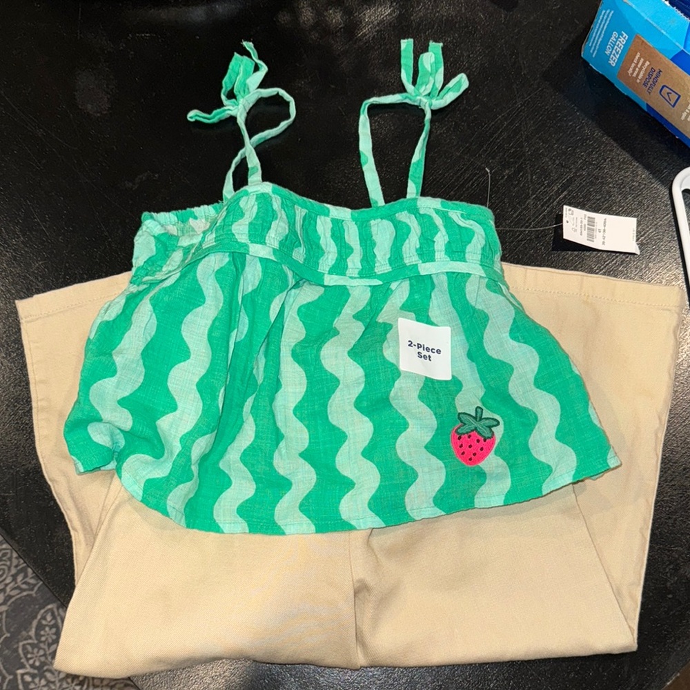 NWT Toddler 2-Piece Linen Set